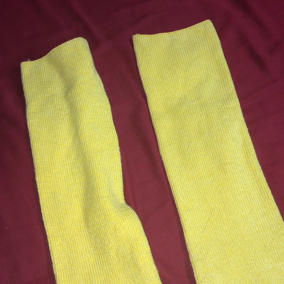 Yellow leg warmers - Picture 2 of 2
